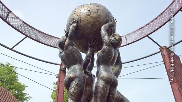 Wikipedia is needed now more than ever, 25 years on