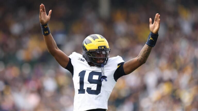 Wolverines quarterback Bryce Underwood announces return to Michigan for 2026