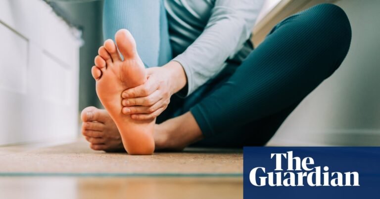 ‘I’d get out of bed, and oh boy, there it is’: what to know about plantar fasciitis | Well actually