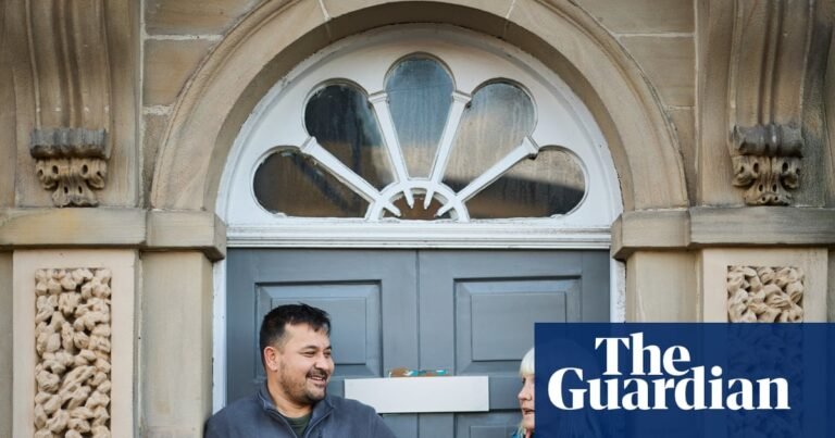 ‘It takes a town to raise a family’: the community sponsors supporting refugees in the UK | Communities ‘It takes a town to raise a family’: the community sponsors supporting refugees in the UK | Communities