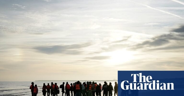 ‘Shameful’ 41,000 people reached UK by small boat last year, says Home Office | Immigration and asylum ‘Shameful’ 41,000 people reached UK by small boat last year, says Home Office | Immigration and asylum