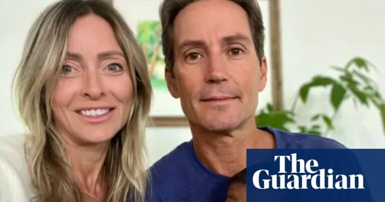 Florida couple sue fertility clinic after being implanted with wrong embryo | Florida Florida couple sue fertility clinic after being implanted with wrong embryo | Florida