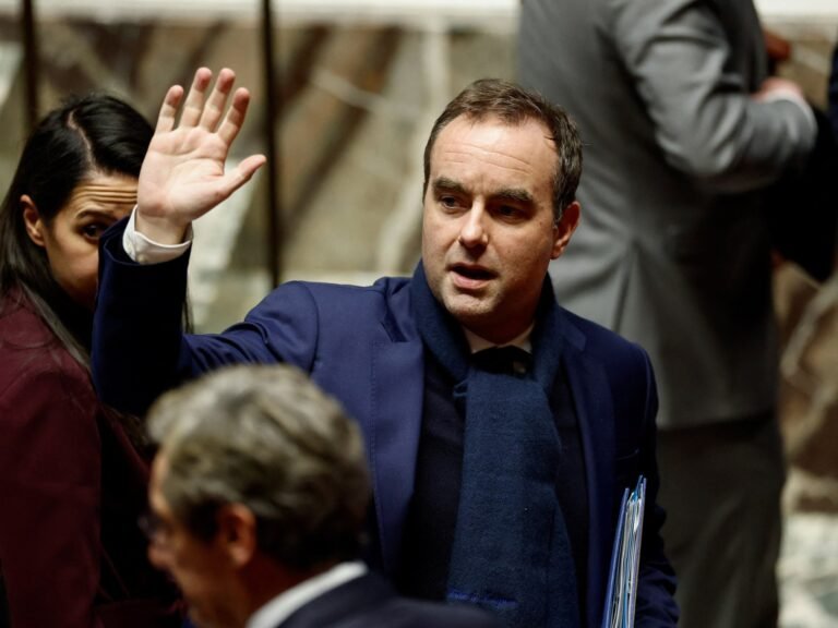 France adopts 2026 budget after two no-confidence votes fail | Politics News France adopts 2026 budget after two no-confidence votes fail | Politics News