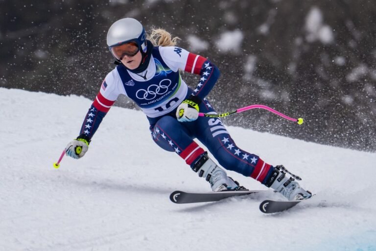 The science of how Olympian Lindsey Vonn can ski on injured knees
