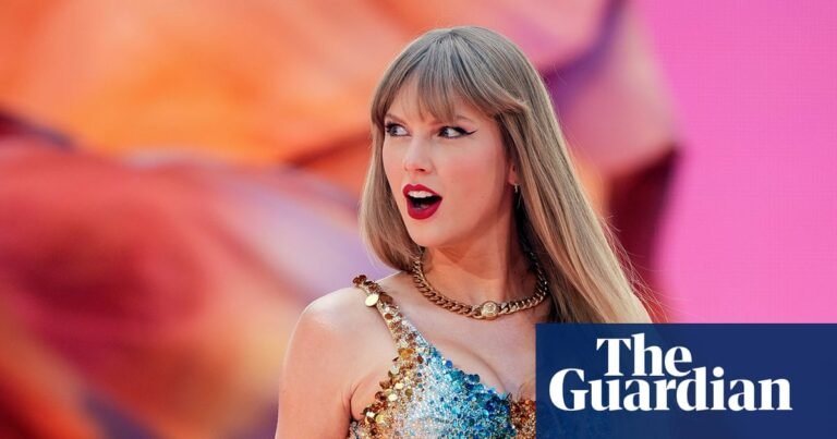 Taylor Swift files trademarks for voice and image amid concern over AI misuse | Taylor Swift