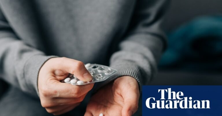 Trump threatens 100% tariff on US drug makers that don’t strike deals to lower prices | Trump tariffs