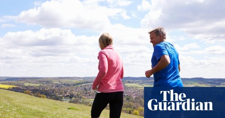 Experts call for UK four-day week as study links long work hours to obesity | Obesity