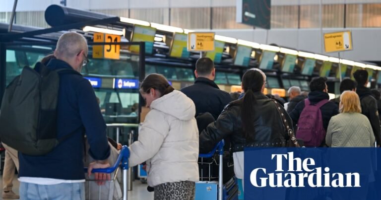 ‘Nightmare’ queues and missed flights: a turbulent start to EU entry-exit system | Airline industry