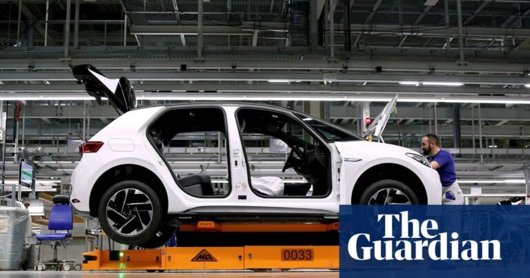 Car industry pressing EU for further delay to Brexit EV tariffs | Automotive industry Car industry pressing EU for further delay to Brexit EV tariffs | Automotive industry