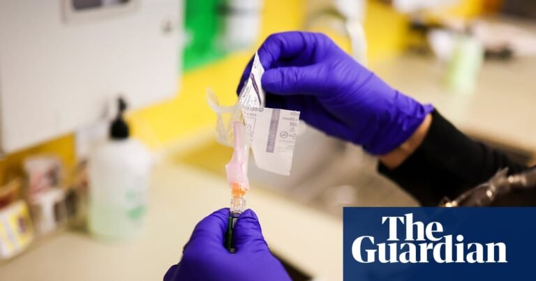 FDA panel considers a first-of-its-kind flu vaccine using mRNA technology | US healthcare FDA panel considers a first-of-its-kind flu vaccine using mRNA technology | US healthcare