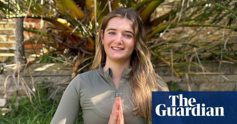 A moment that changed me: I started yoga – and saw my scoliosis in a surprising new light | Yoga A moment that changed me: I started yoga – and saw my scoliosis in a surprising new light | Yoga