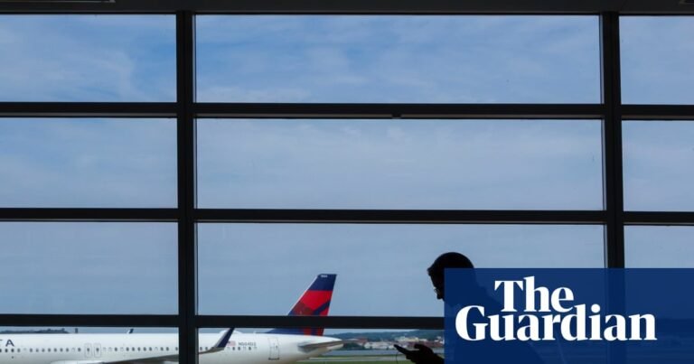 Delta says higher airfares expected to last despite drop in oil prices | Airline industry Delta says higher airfares expected to last despite drop in oil prices | Airline industry