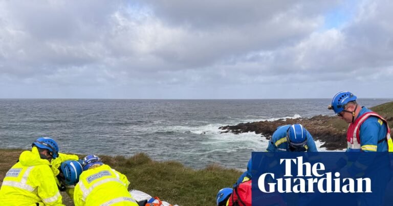 Minister and maritime boss accused of misleading MPs over plan to stop coastguard officers’ pay | Workers’ rights Minister and maritime boss accused of misleading MPs over plan to stop coastguard officers’ pay | Workers' rights