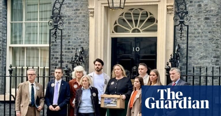 RAF Chinook crash victims’ families ask Andy Burnham for review of disaster | Military RAF Chinook crash victims’ families ask Andy Burnham for review of disaster | Military