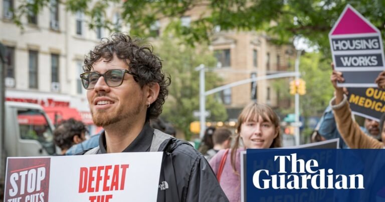 Trump’s affordability crisis hits his supporters hardest as he calls housing bill of ‘minor importance’ | US economy Trump’s affordability crisis hits his supporters hardest as he calls housing bill of ‘minor importance’ | US economy