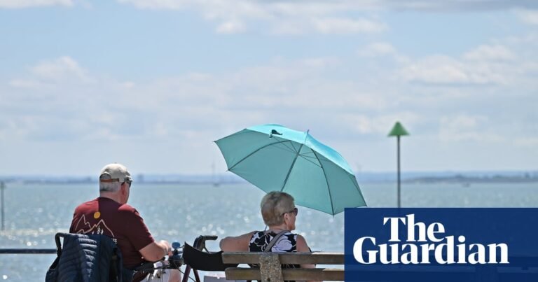 Extreme heat more dangerous for people 60 and over than previously thought | Older people