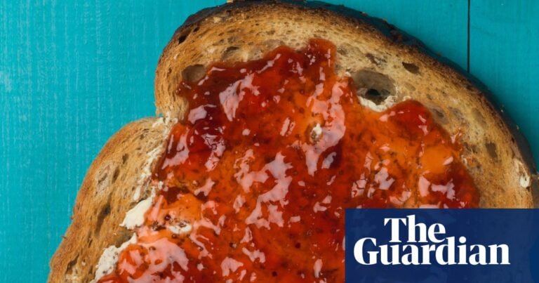 Sweetener used in chewing gum and jam linked to strokes and heart attacks | Health Sweetener used in chewing gum and jam linked to strokes and heart attacks | Health