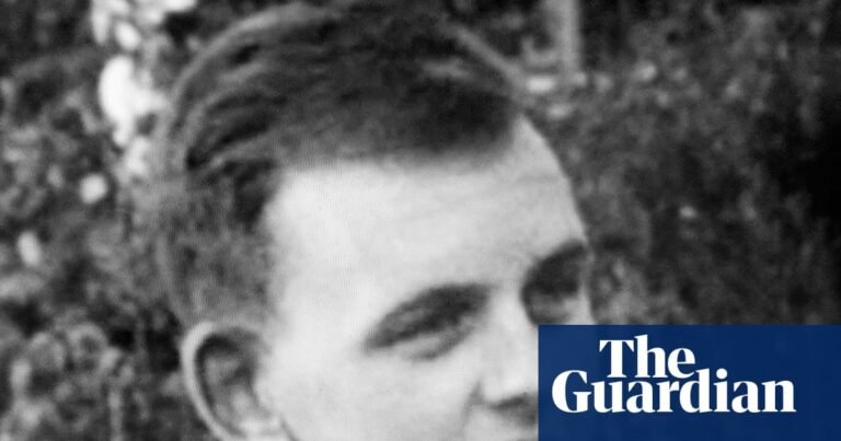 Court quashes 1976 theft convictions over link to corrupt London police officer | UK criminal justice Court quashes 1976 theft convictions over link to corrupt London police officer | UK criminal justice