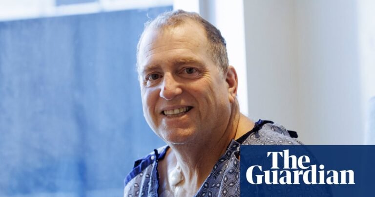 Genetically modified pig kidney keeps man alive for record nine months | Medical research Genetically modified pig kidney keeps man alive for record nine months | Medical research